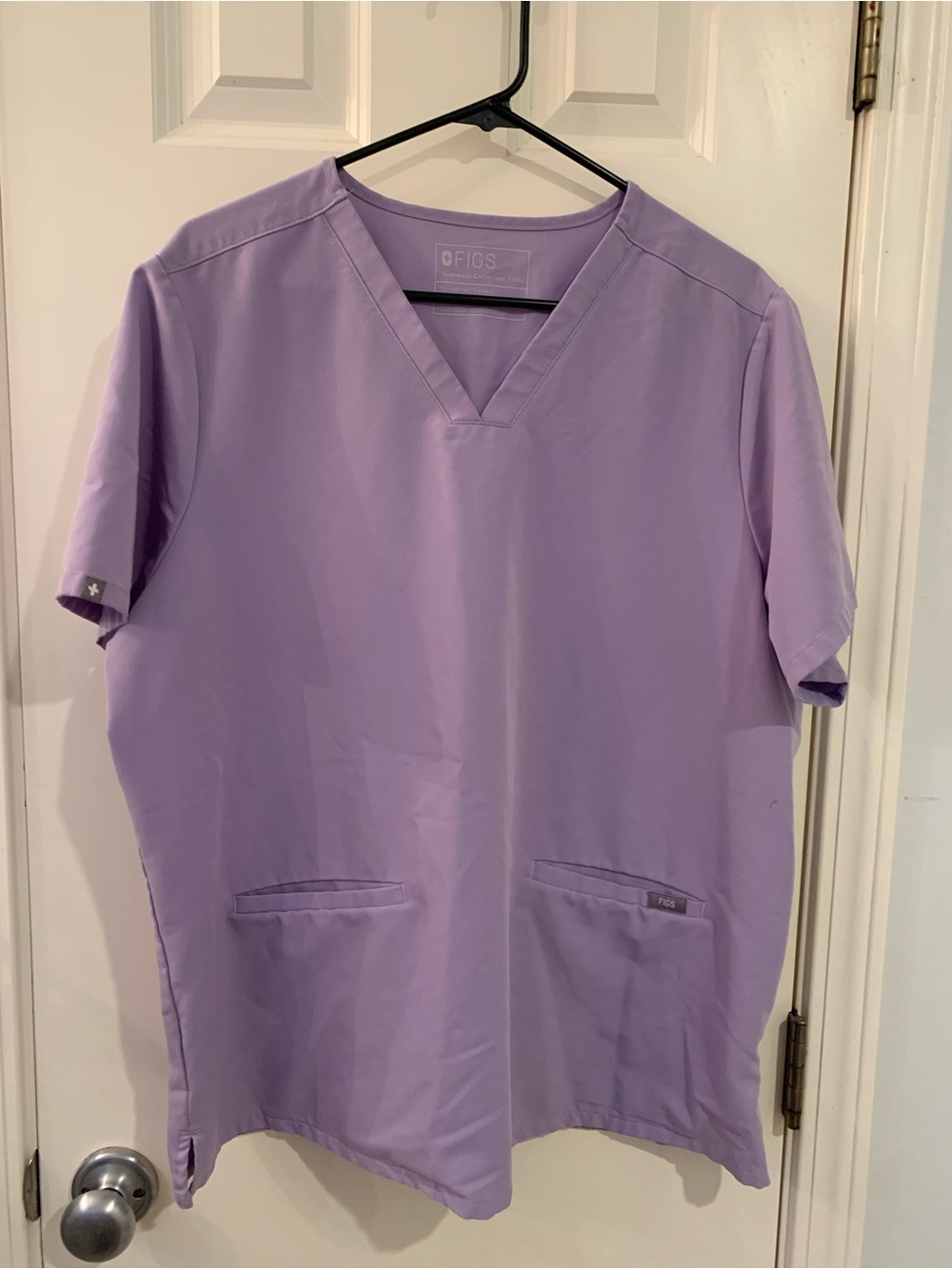 FIGS V-Neck Scrubs in Lavender Dew